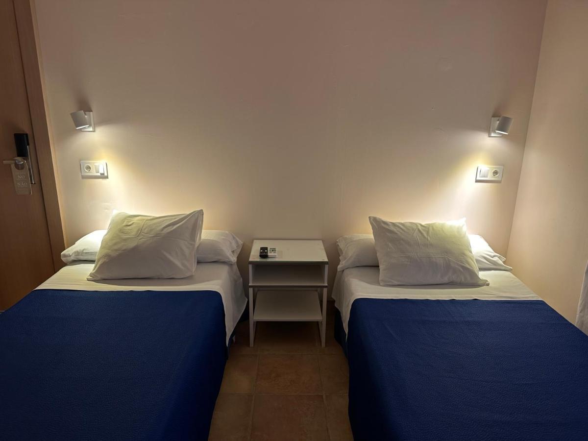 Hostal Moscatel Malaga Exterior photo
